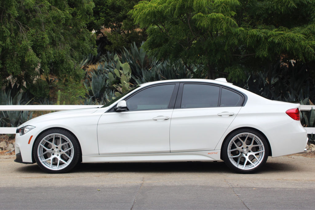 bmw-ikonic-f30-rennen-csl4-mperformance-335i